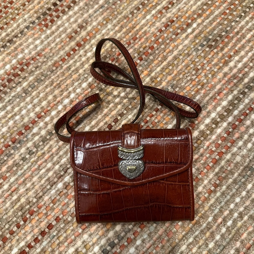 Elegant Brown Crocodile Pattern Women's Bag